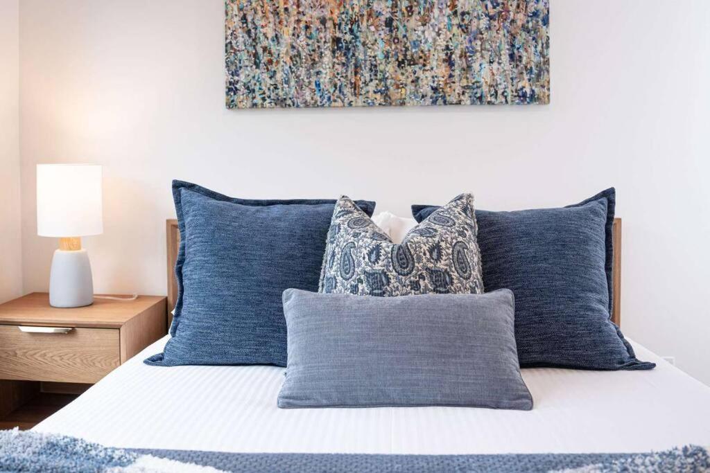 Apartament Bluebird Daze By Revelstoke Vacations Zewnętrze zdjęcie