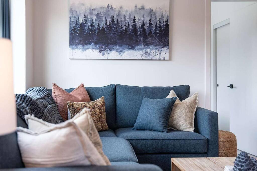 Apartament Bluebird Daze By Revelstoke Vacations Zewnętrze zdjęcie