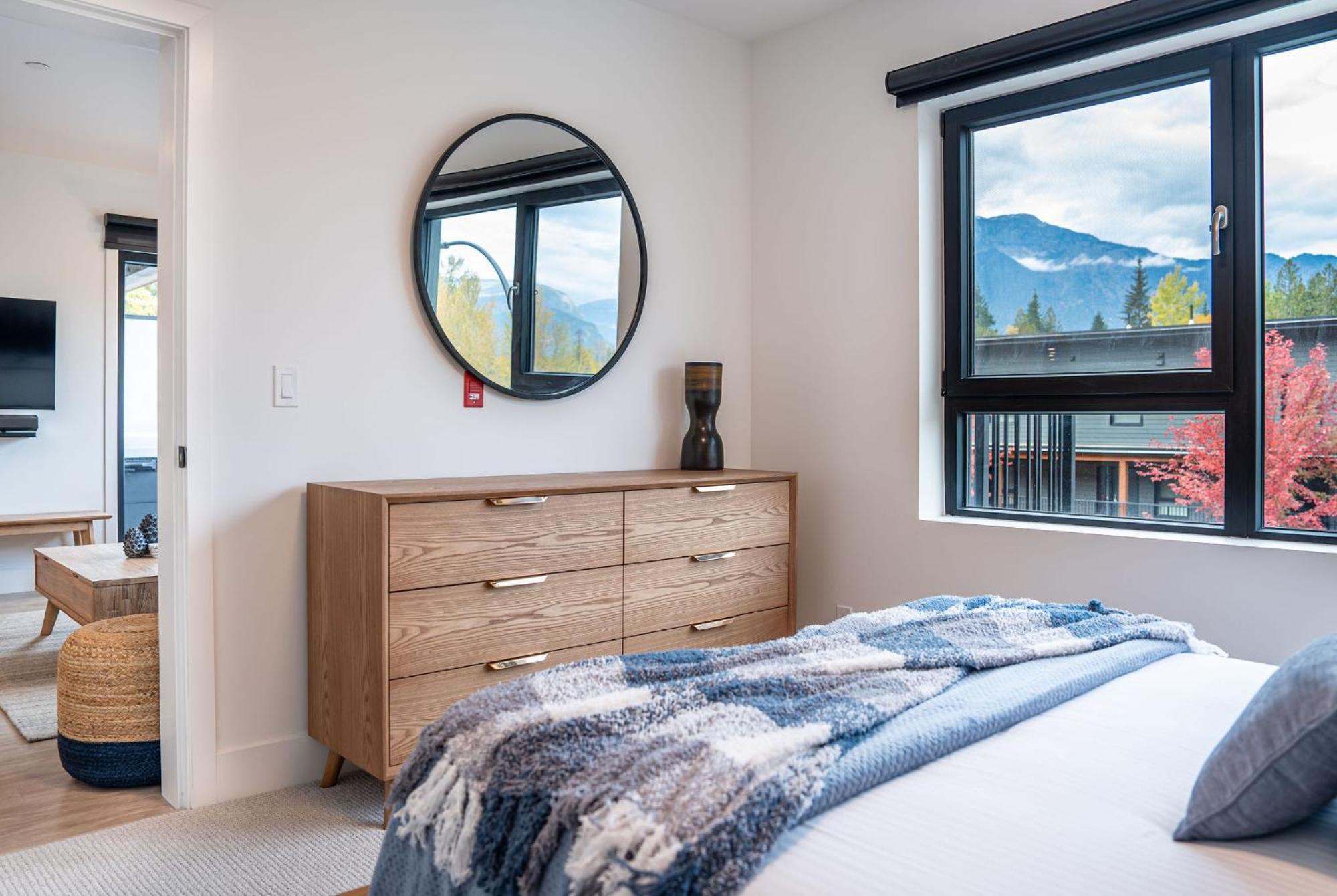Apartament Bluebird Daze By Revelstoke Vacations Zewnętrze zdjęcie