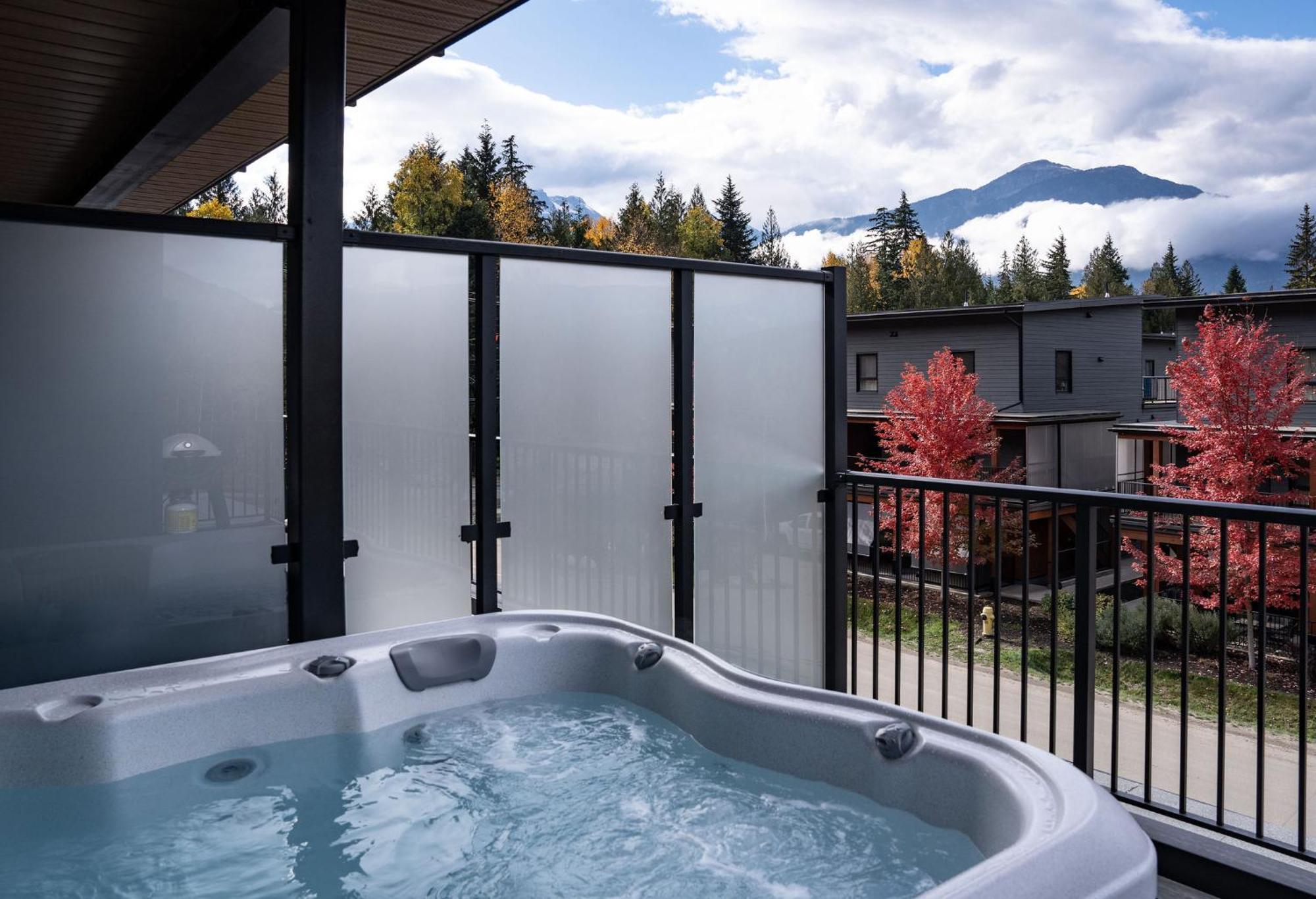 Apartament Bluebird Daze By Revelstoke Vacations Zewnętrze zdjęcie